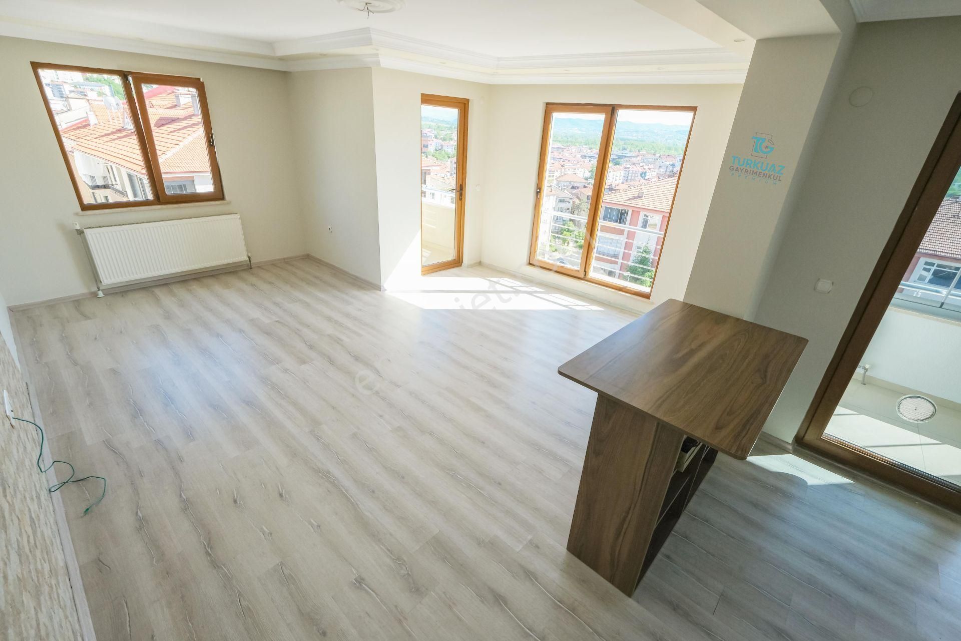 Çarşı Merkeze 5 Dk Mükemmel Manzaralı 2 Balkonlu Geniş 2+1 Daire