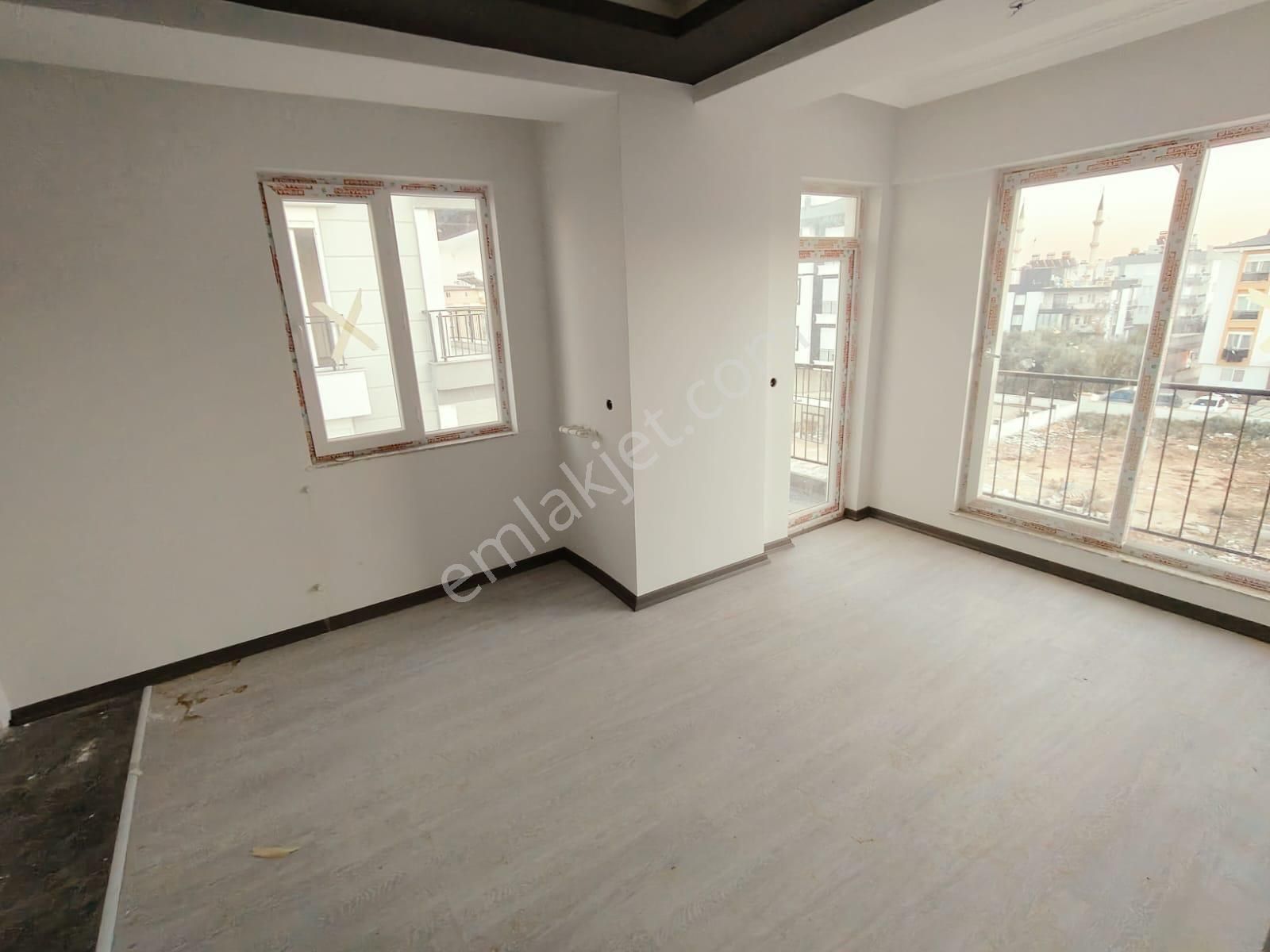 Giris Fıyatına Katta Sıfır Daire