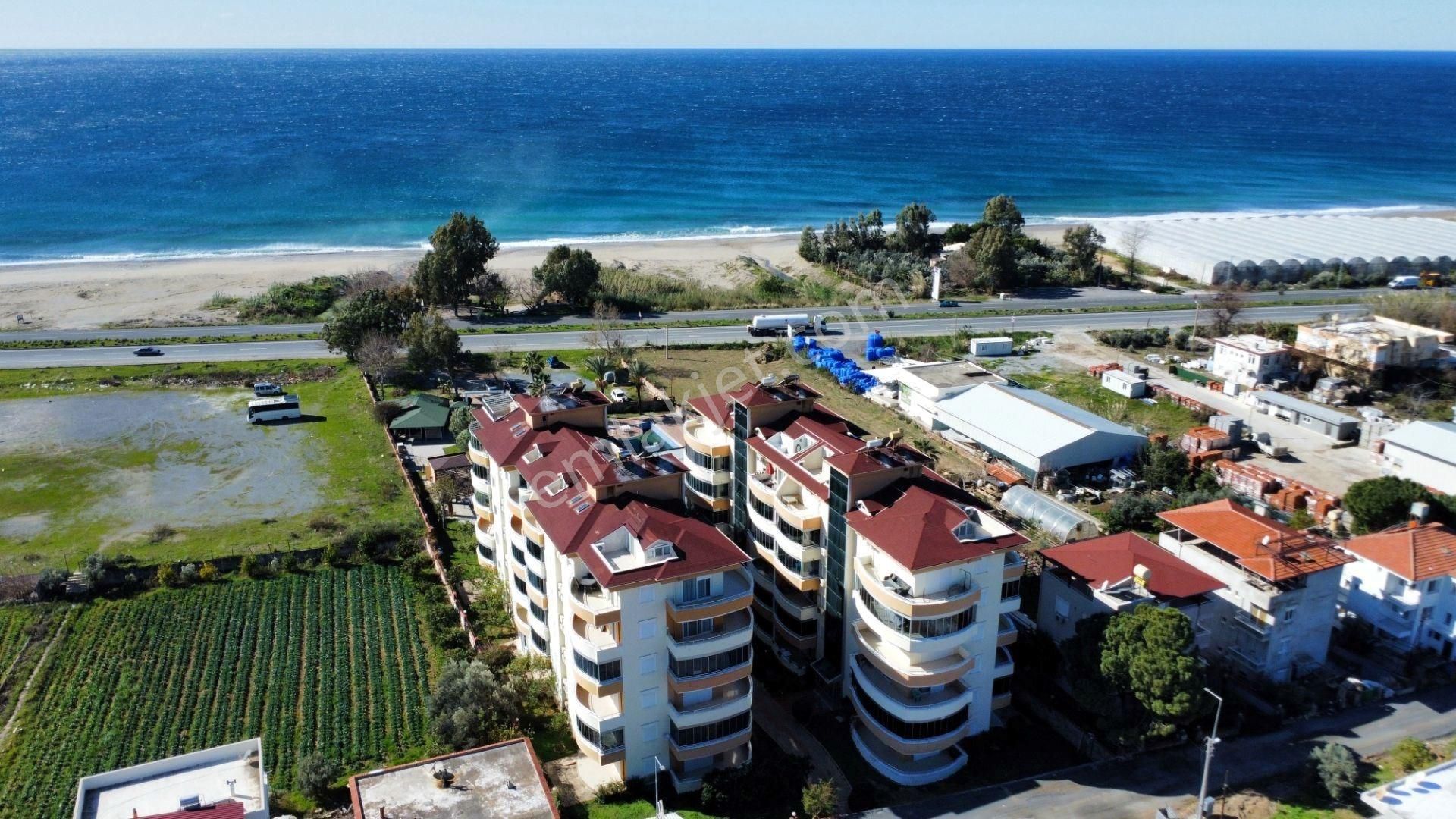 Alanya Demirtaş Denize Sıfır 2+1 Lüks Mobilyalı Satılık Daire