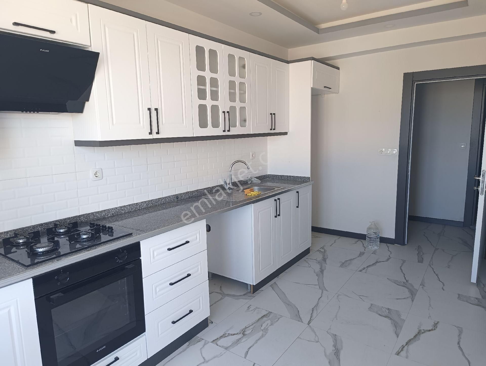 Burhaniye Mahkeme Mahallesi 2+1 Kiralık Daire