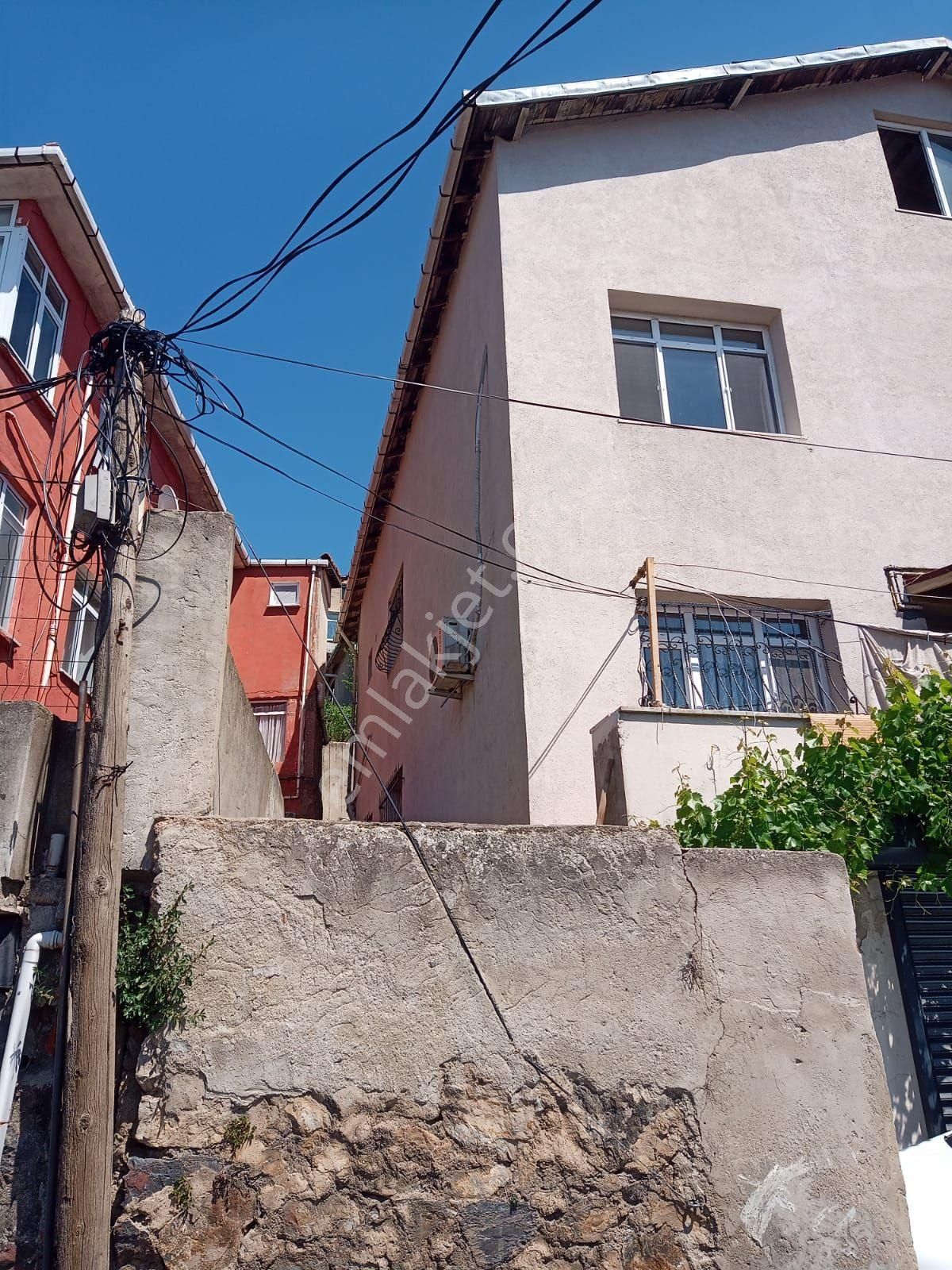 Satılık Beykoz Ortaçeşme Bağüstünde Deniz Manzaralı 3 Katlı Bina - Görsel 17