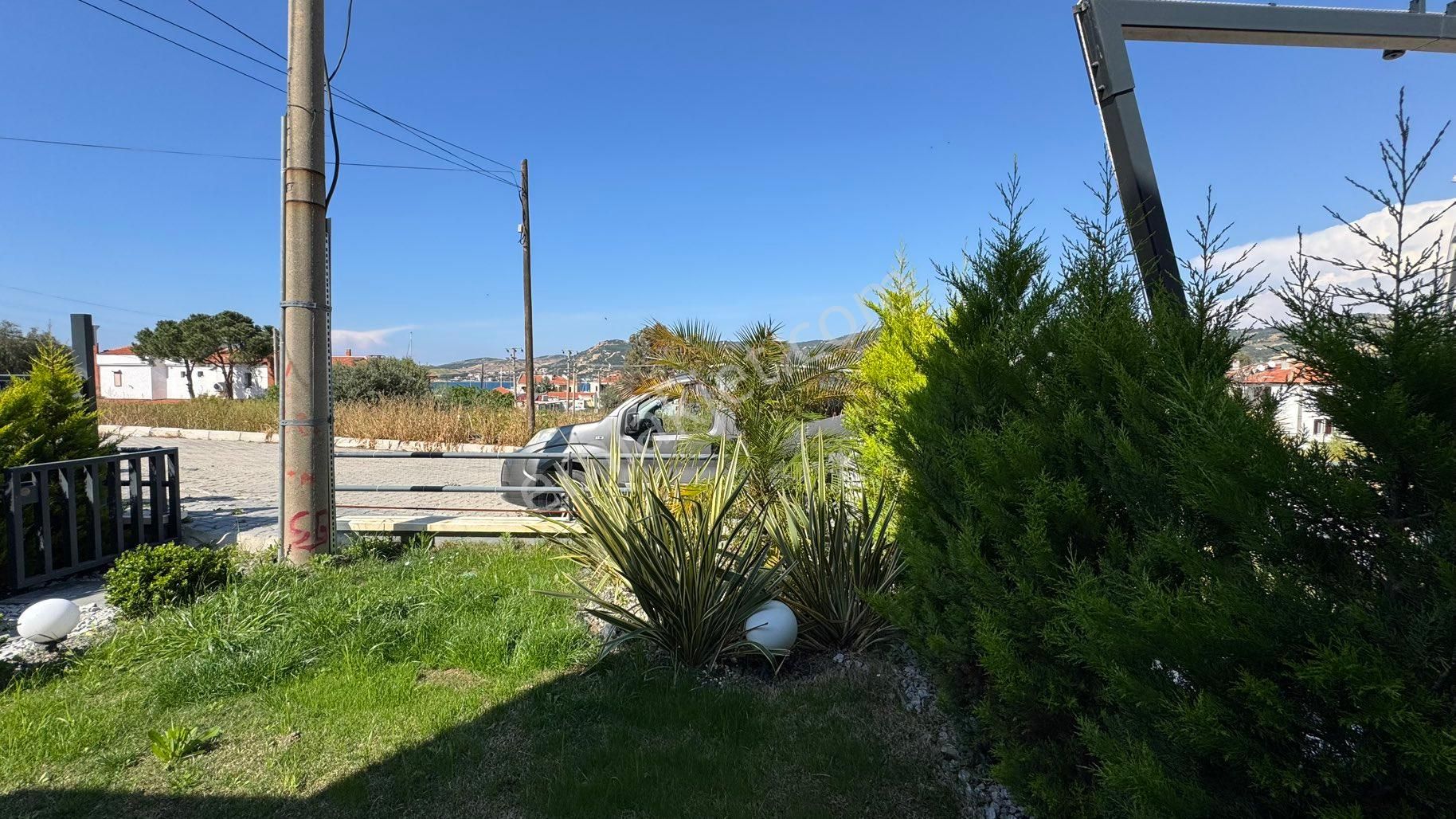 Eski Foça Atatürk Mahallesi’nde Modern Mimarili 2 Katlı Yeni Villa - Görsel 4