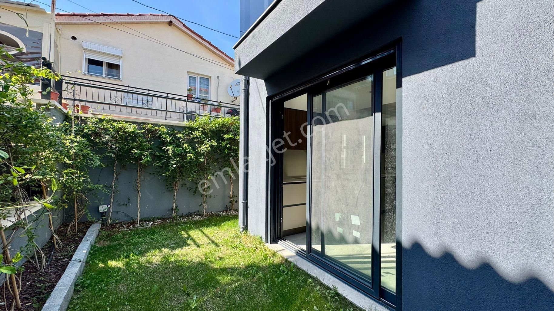 Eski Foça Atatürk Mahallesi’nde Modern Mimarili 2 Katlı Yeni Villa - Görsel 33