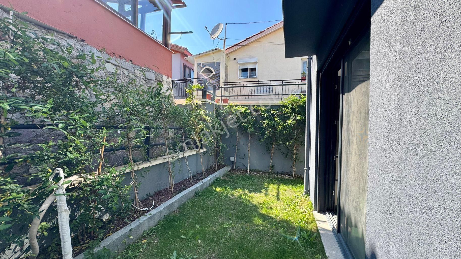 Eski Foça Atatürk Mahallesi’nde Modern Mimarili 2 Katlı Yeni Villa - Görsel 35