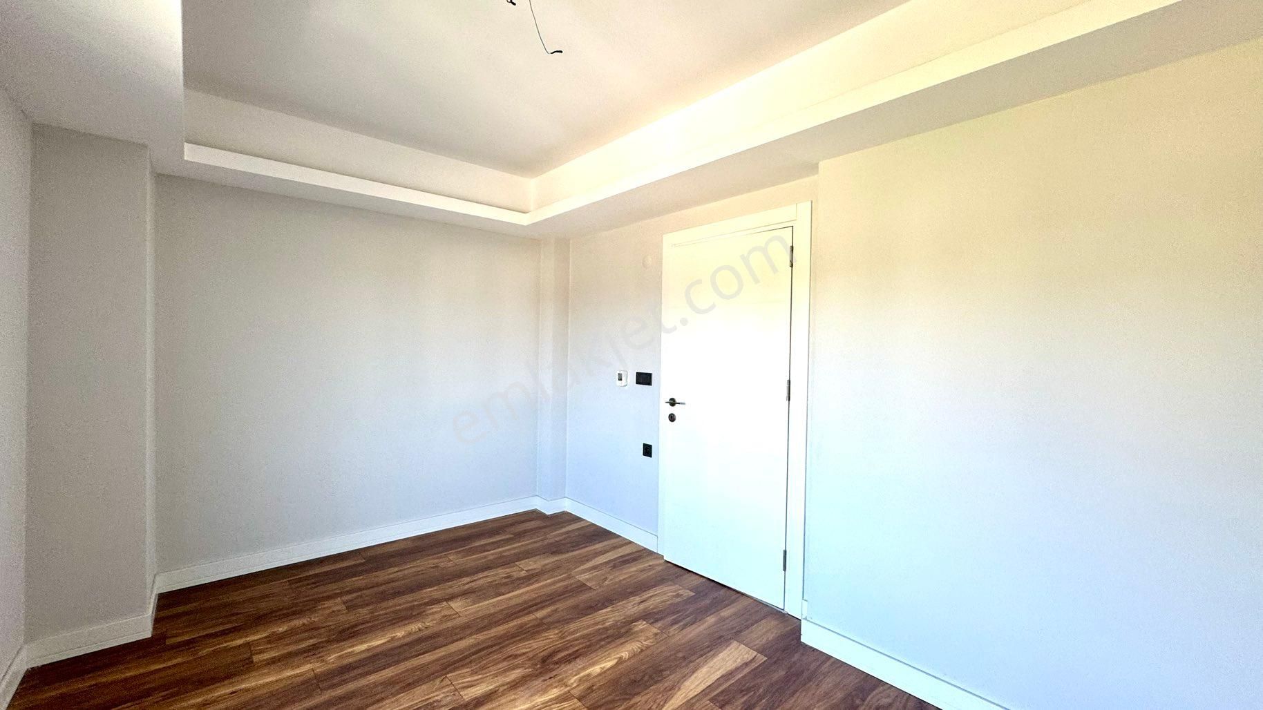 Eski Foça Atatürk Mahallesi’nde Modern Mimarili 2 Katlı Yeni Villa - Görsel 29