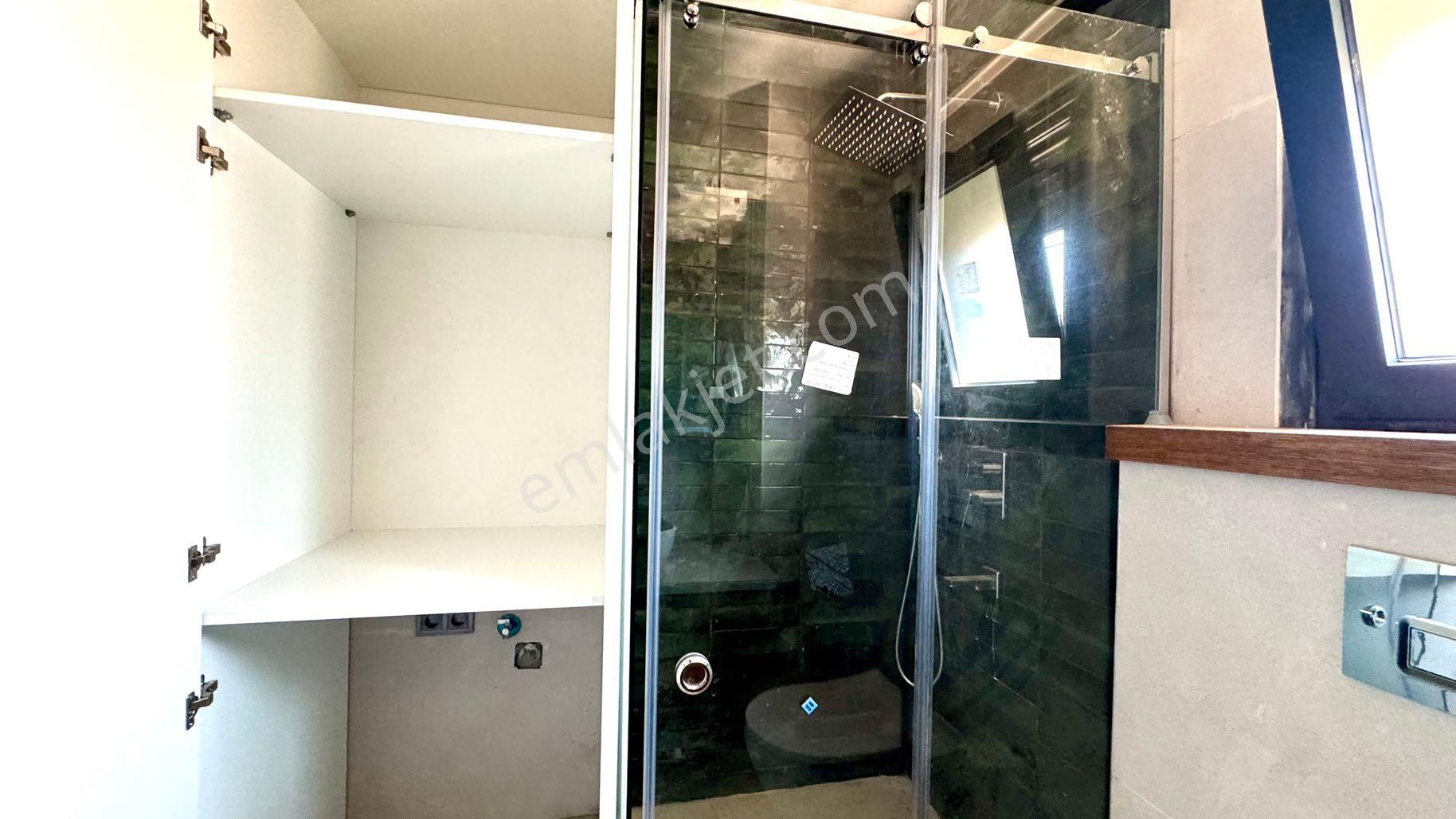 Eski Foça Atatürk Mahallesi’nde Modern Mimarili 2 Katlı Yeni Villa - Görsel 26