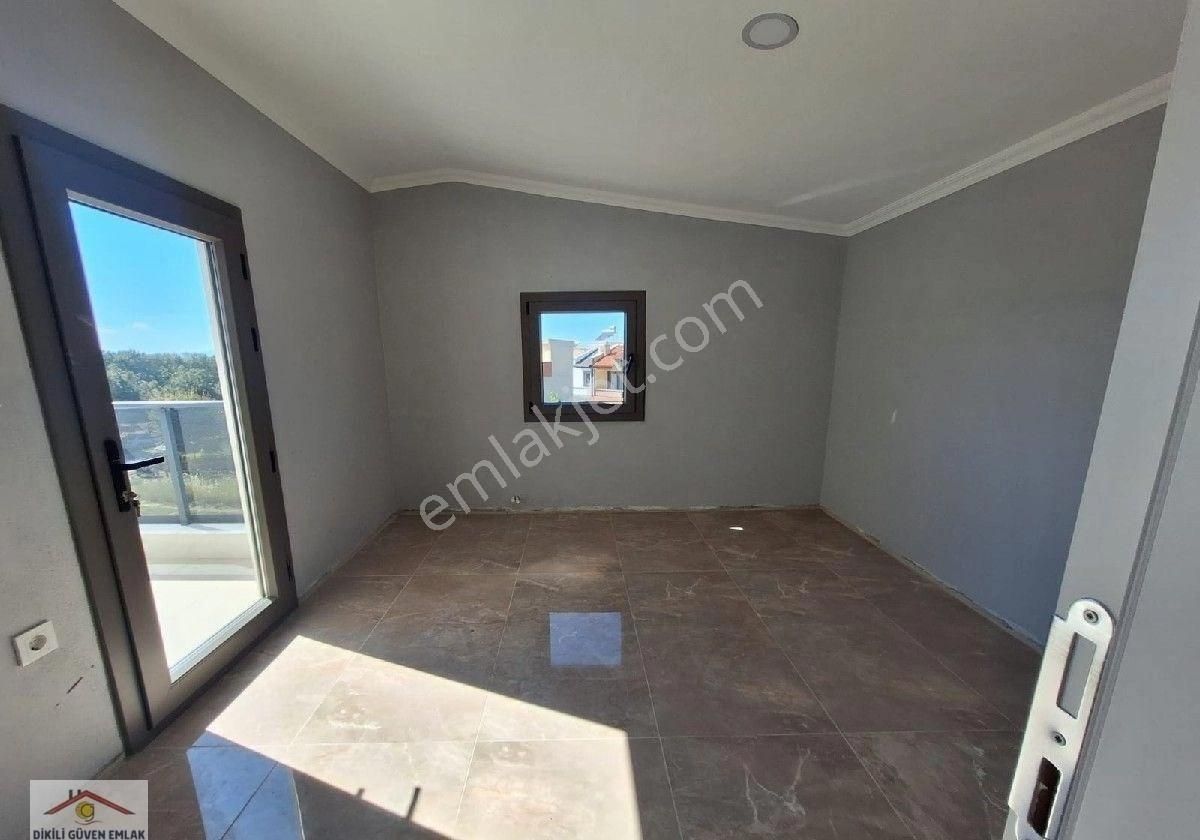 Dikili Güven Emlaktan Salihleraltında Satılık Villa - Görsel 11