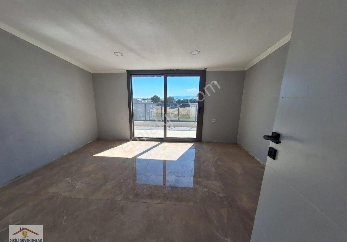 Dikili Güven Emlaktan Salihleraltında Satılık Villa - Görsel 2