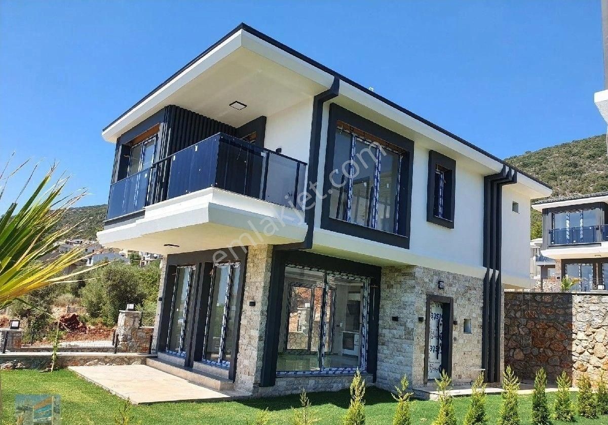 Fırsatlı Müstakil Köşe Villa - Görsel 8