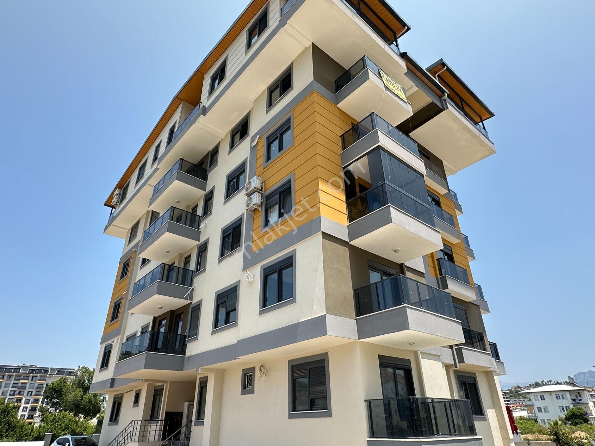 Denize Yakın 1+1 Daire Güney & Doğu Cephe, Havuzlu, Yeni Bina