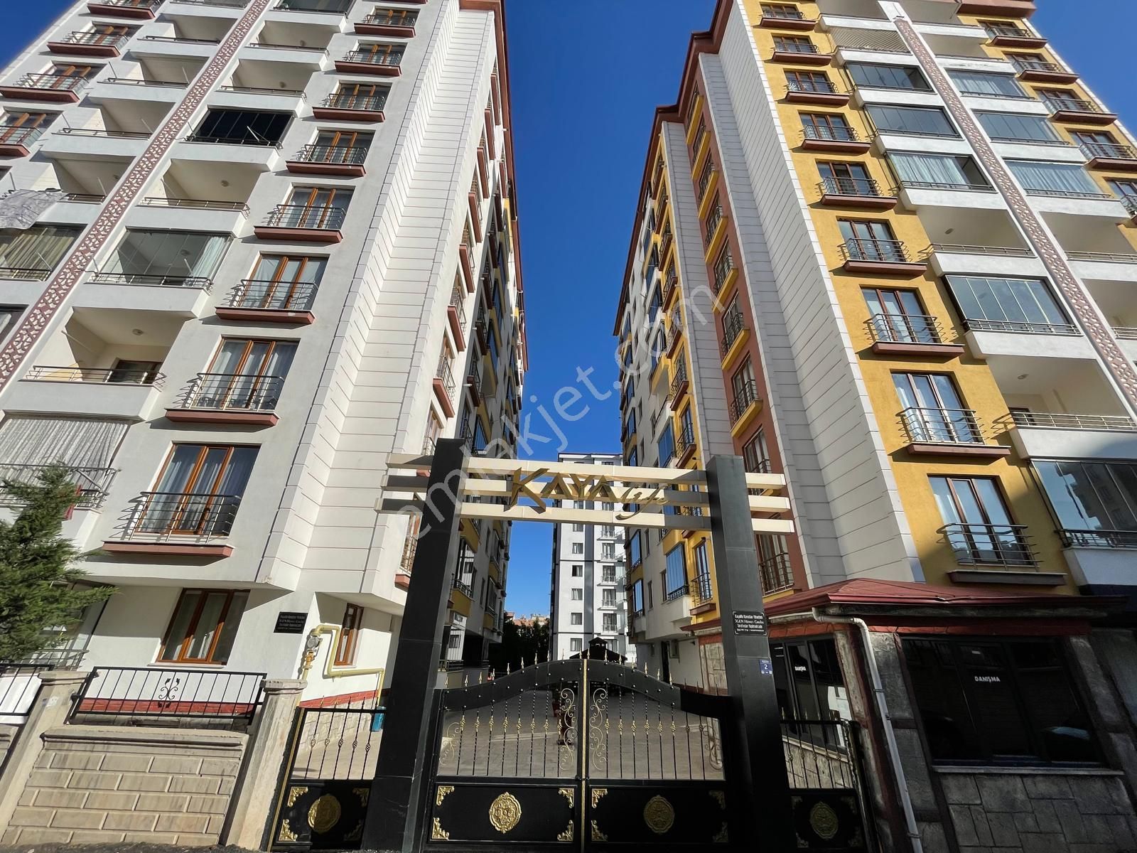 Mevsim Gayrimen'kulden Yeni Mahalle Kaya Life Sitesi 2+1 Kiralık
