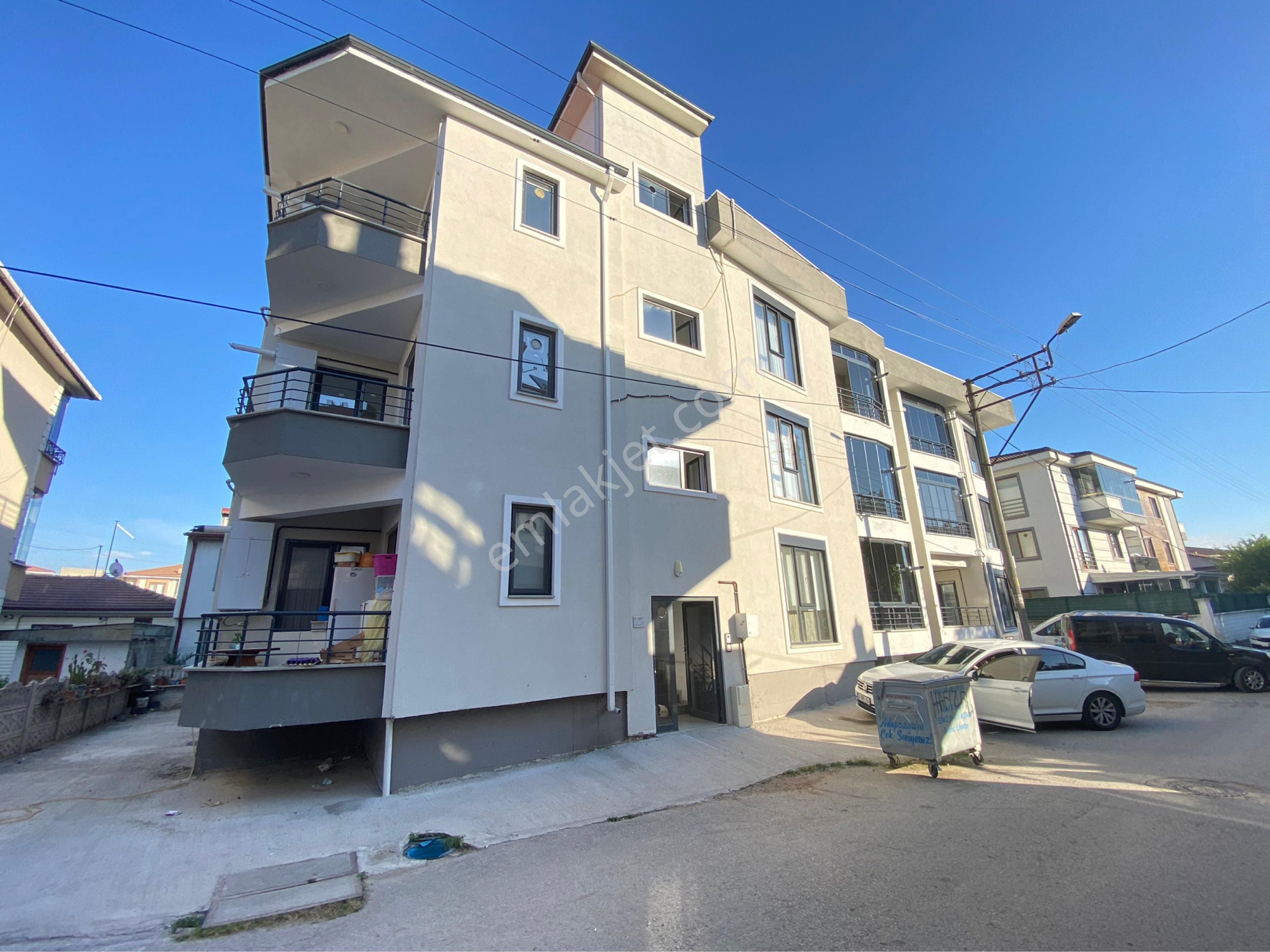 Güneşler Mah. Stad Mevkii 2+1 Ara Kat Yerden Isıtmalı Çift Balkonlu Satılık Daire