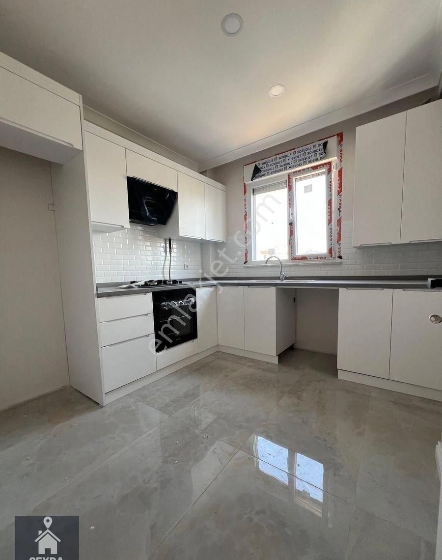 Kadıköy Bostancı Sıfır Bina Arakat Ön Cephe Balkon'lu Ceyda'dan