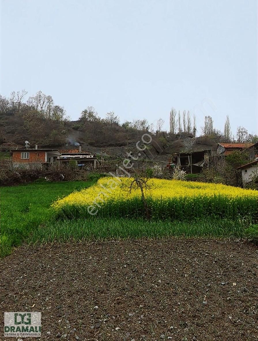 Balıkesir Bigadiç Kızılçukur 10.900 M2 Yola Cephe Tarla Su Var