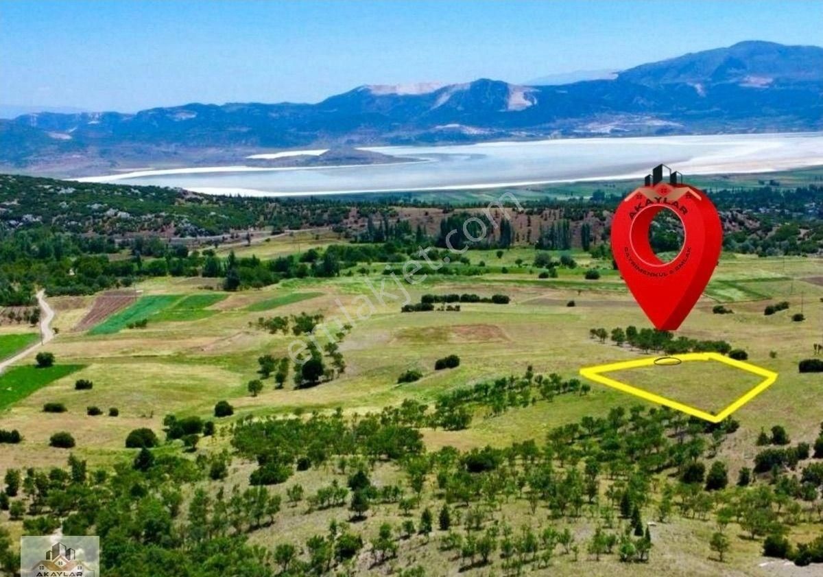 Burdur Yeşilova Göl Manzaralı Satılık 2.000 M2. Tarla