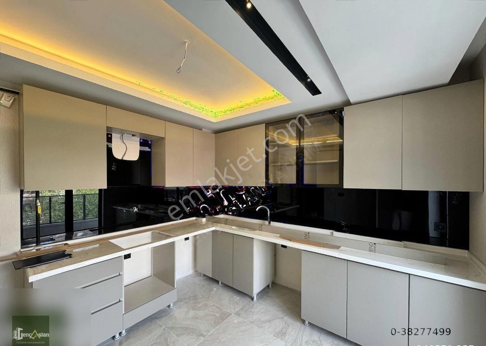 Gençaslan'dan Türközü Cad. Üstü Full Yapılı Ulra Lüx 3+1 Satılık