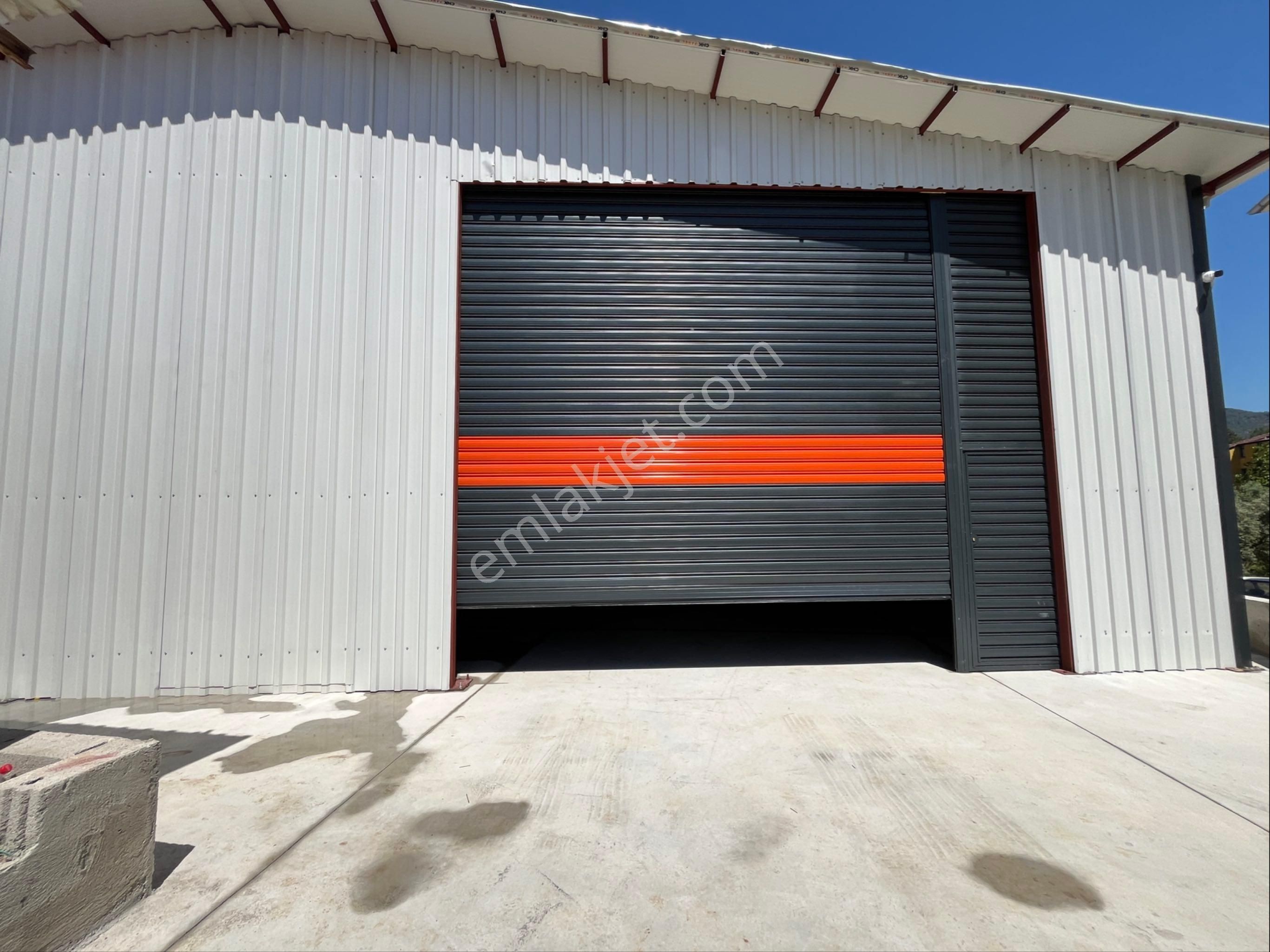 Esenköyde Çevreyoluna Yakın 800m2 Kiralık Depo