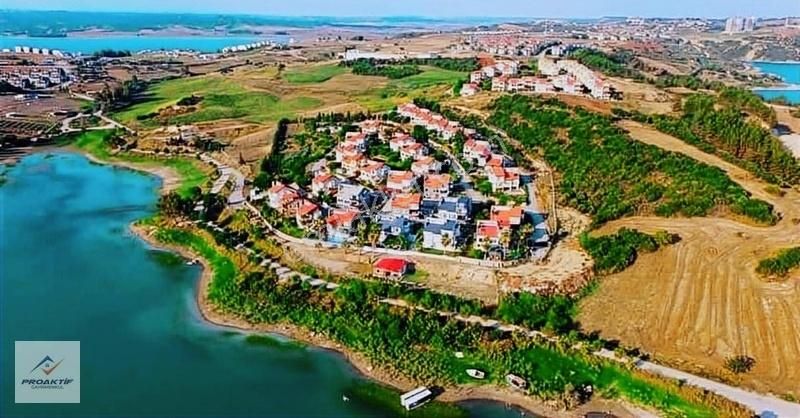 Daire Fiyatına 7+1 - Site İçerisinde Doğa Ve Göl Manzaralı Villa