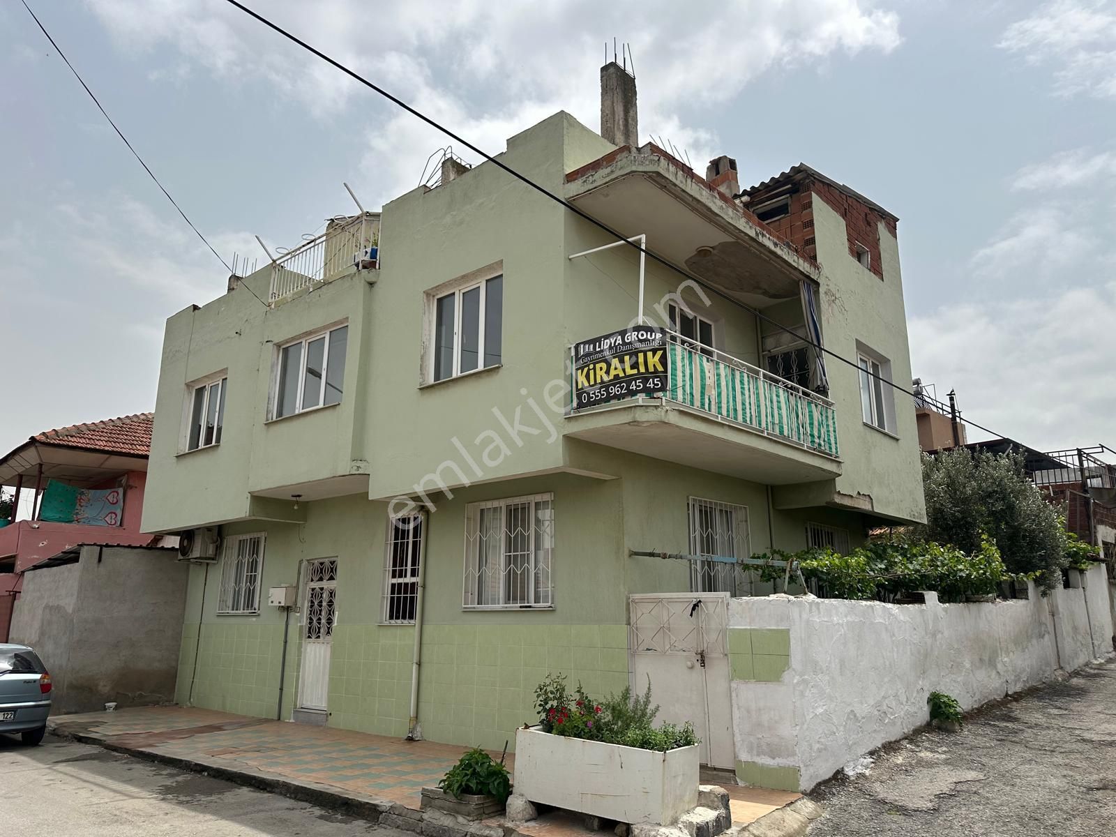 Lidya Group'dan Manisa Alaşehir Yenimahalle De Kiralık 120 M2 , 2+1 Kapalı Mutfak Daire