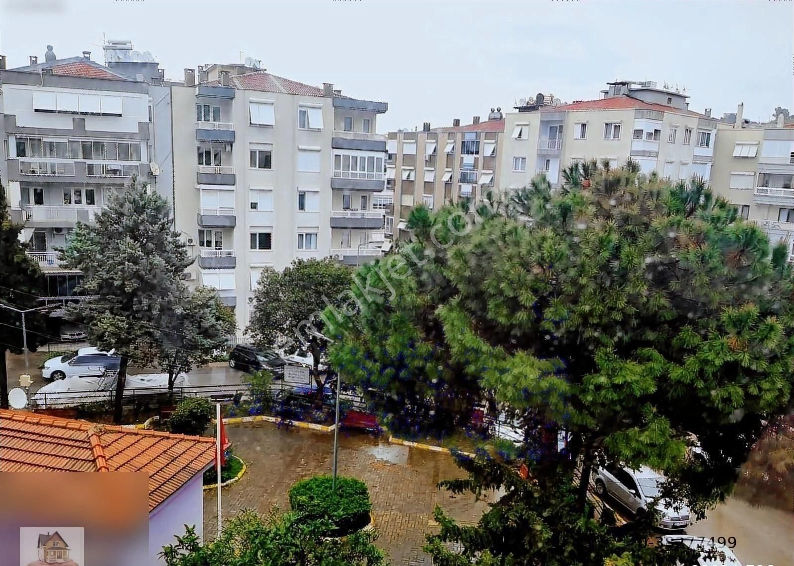 Balçova Teleferik Mah 3+1 Yapılı Masrafsız Satılık Daire