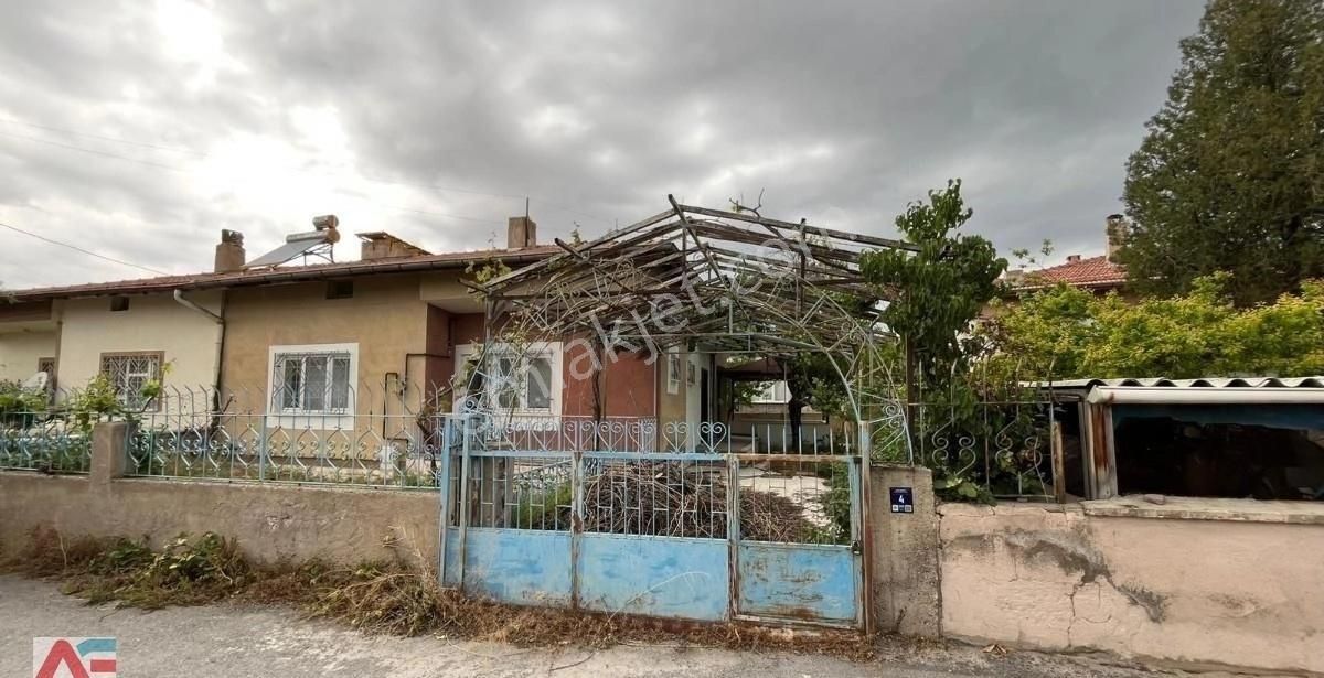 Bahçelievlerde Kaçırılmayacak Satılık Müstakil Ev