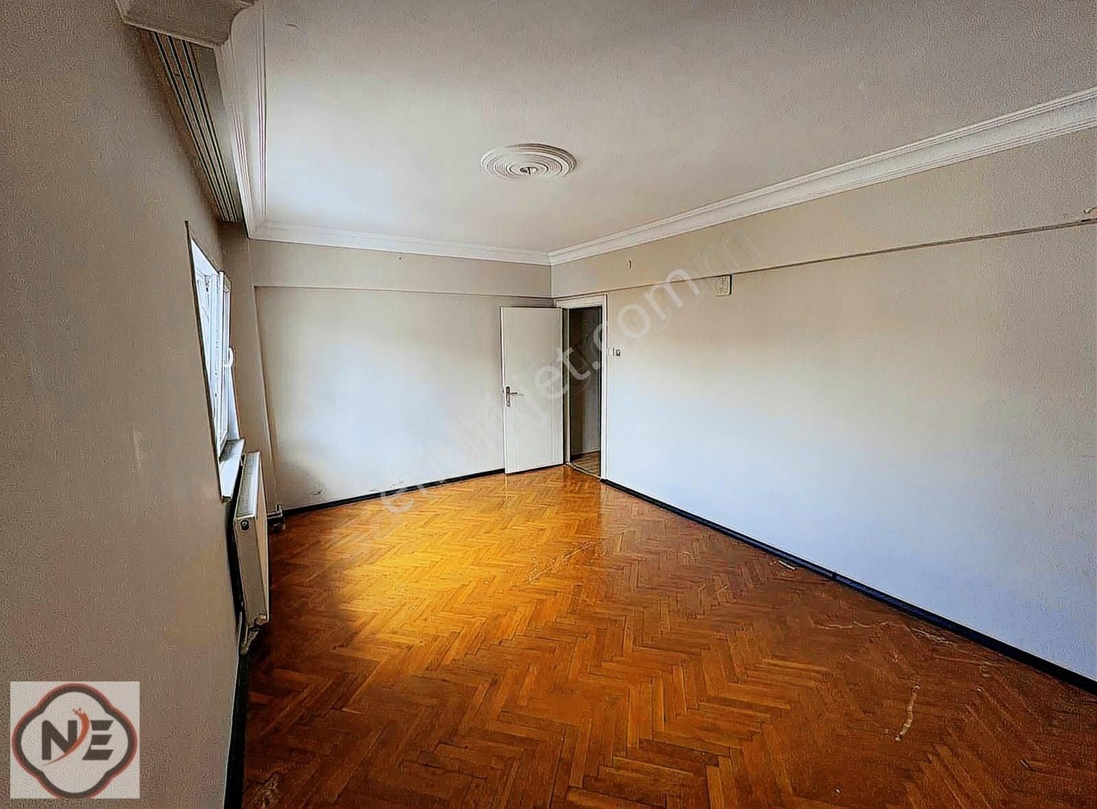 3+1 150 M2 Altınova Mah En Üst Kat Nokta Emlaktan