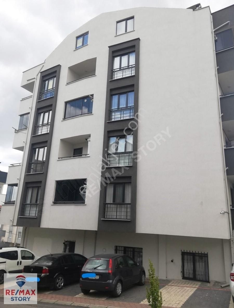 Çayırova Yeni Mahallede Kiralık 3+1 Manzaralı Daire