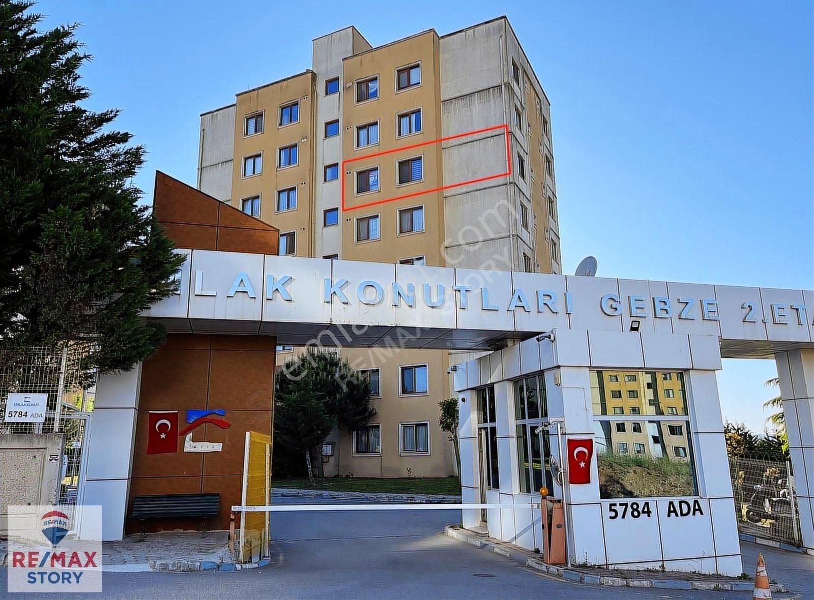 Gebze Emlakkonut 2.etap Ebeveyn Banyolu 3+1 Arakat Kiralık Daire