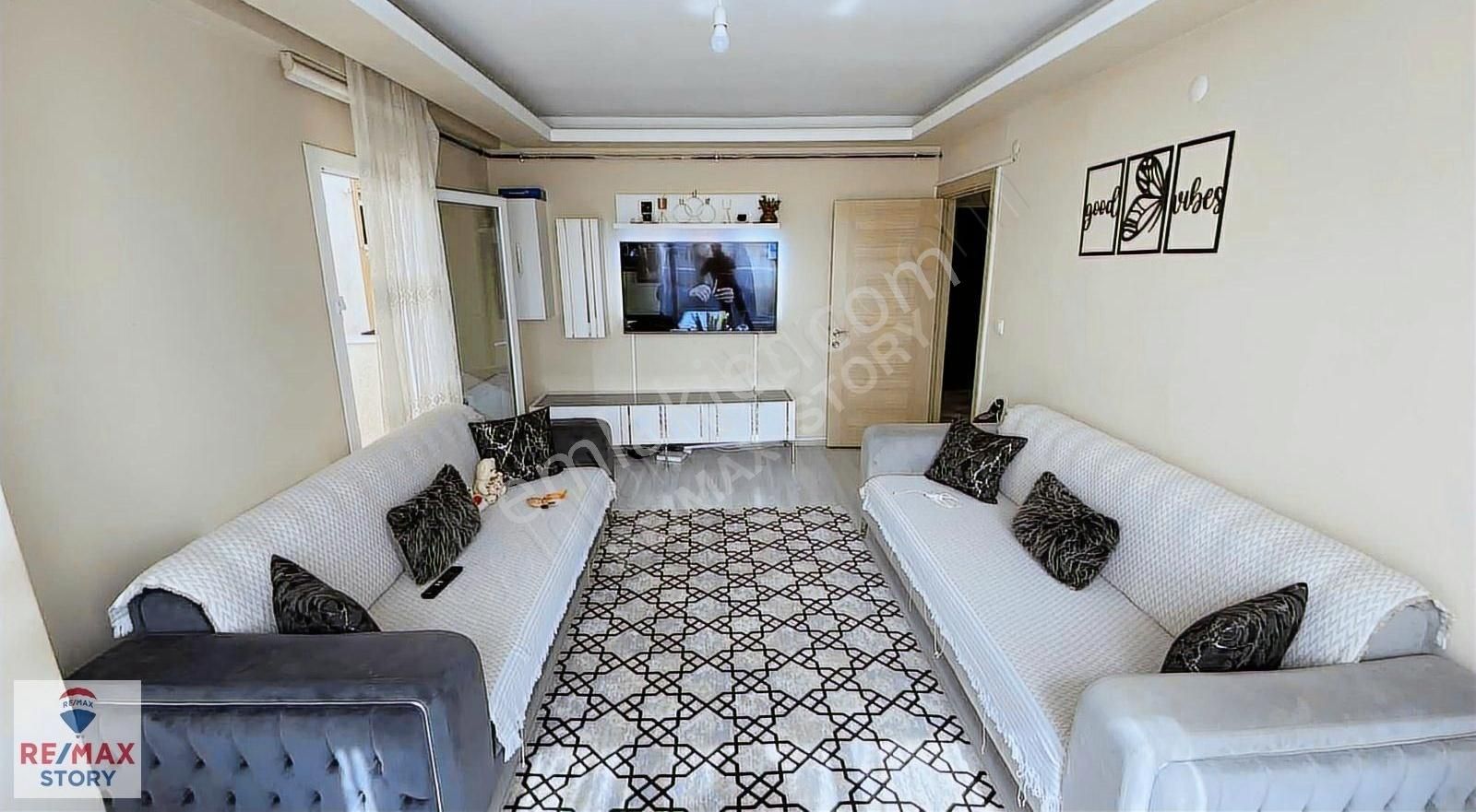Çayırova Yunusergüz Semt Konağı Karşısı Satılık Arakat 2+1 Daire