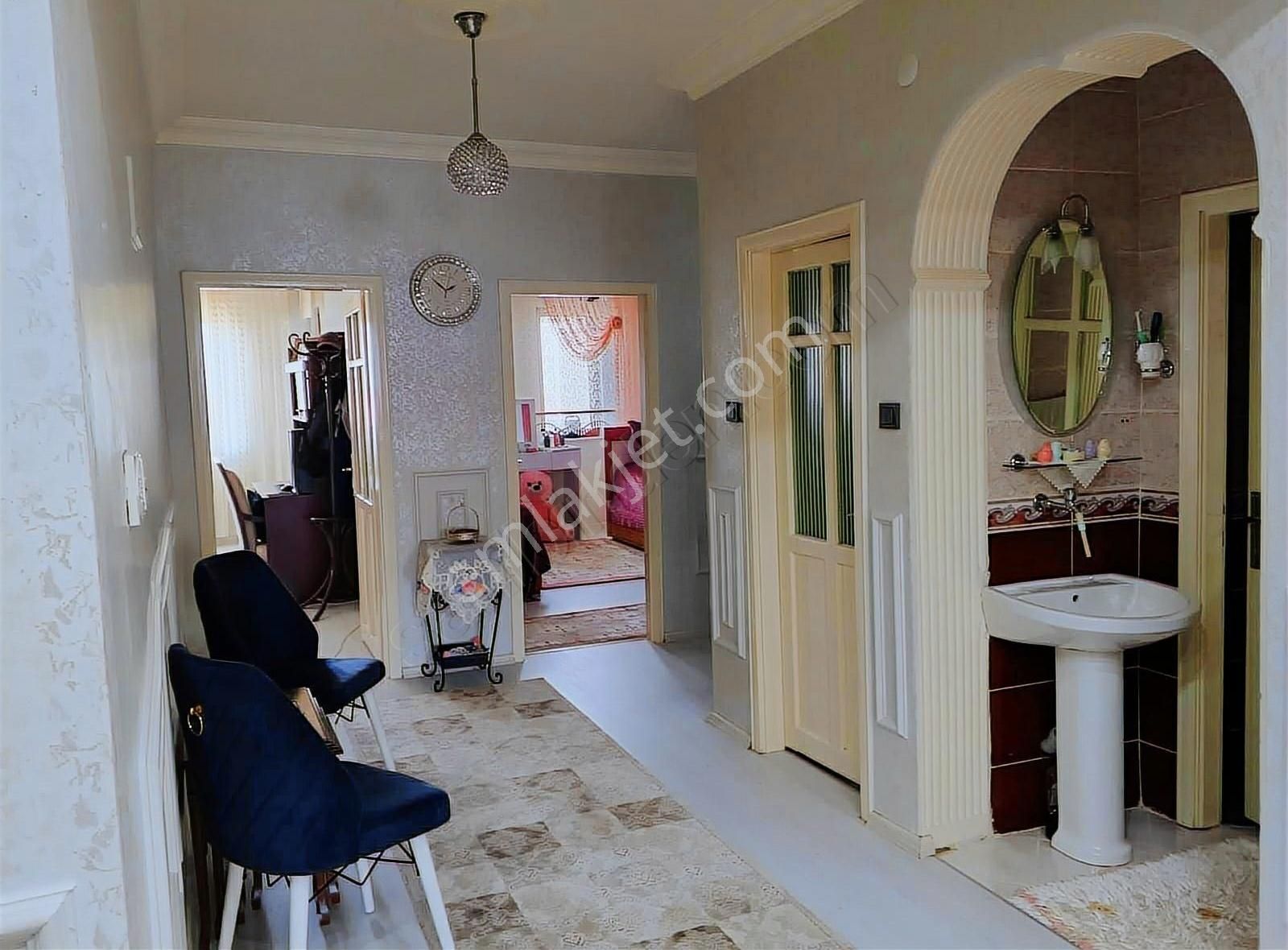 Yıldızkent'te 4+1 Yapılı Çok Geniş Daire (kervansaray Arkası )