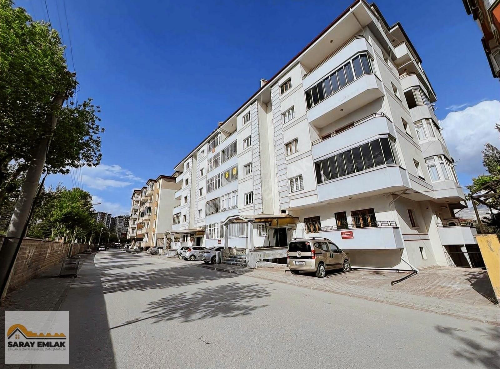 Saray Emlak'tan Satılık Niğde Bor Cad. Civarı 3+1 Ara Kat Dairee