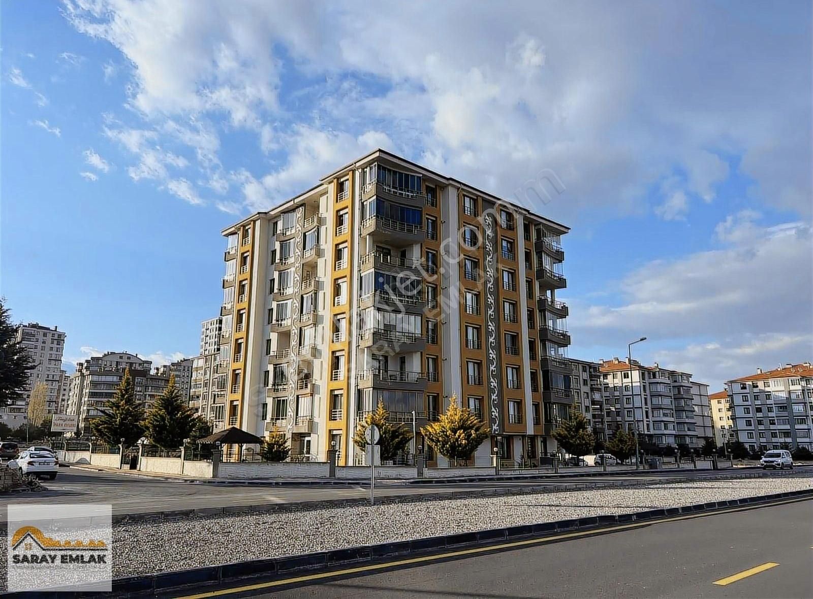 Saray Emlak'tan Aşağıkayabaşı Mah 3+1 Full Yapılı Mükemmel Daire
