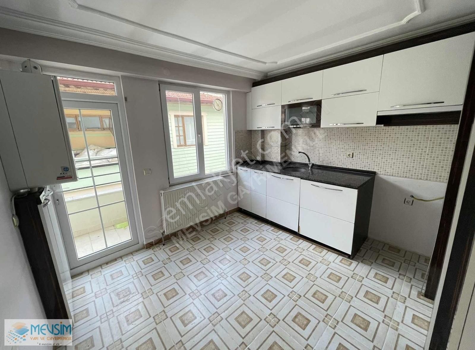 Şenyurt Da Köşe Başı Ortakat 3+1 Satılık Daire