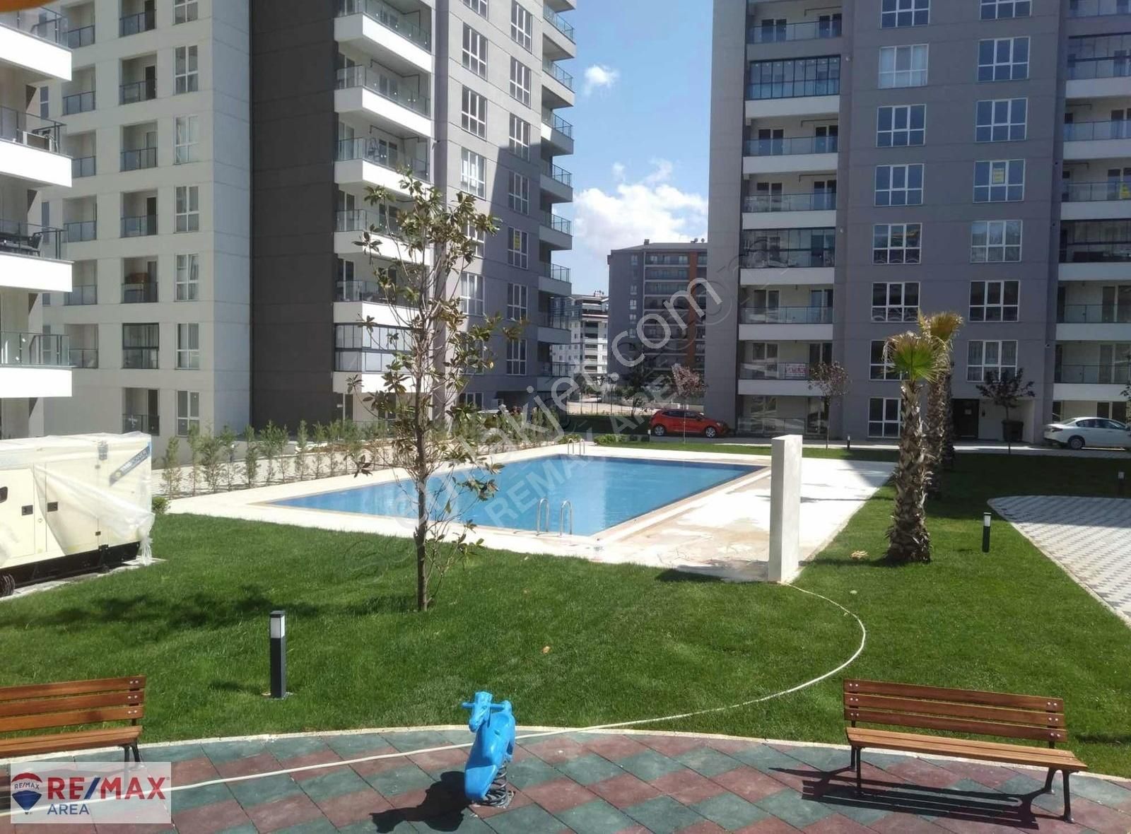 Remax Area Dan Ona 221 De Kiralık Ara Kat 3+1 Sıfır Daire