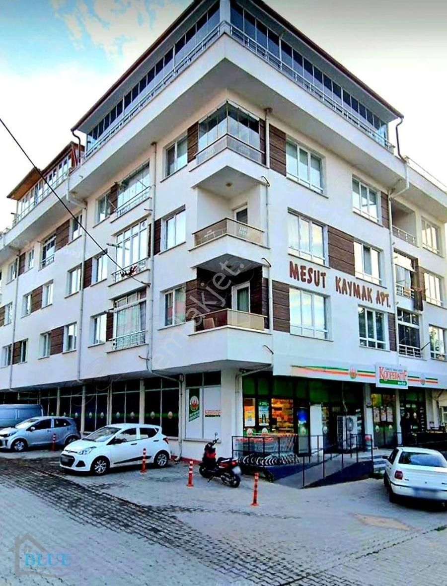 Blue Emlak'tan Millet Bahçesi Yanı Daire