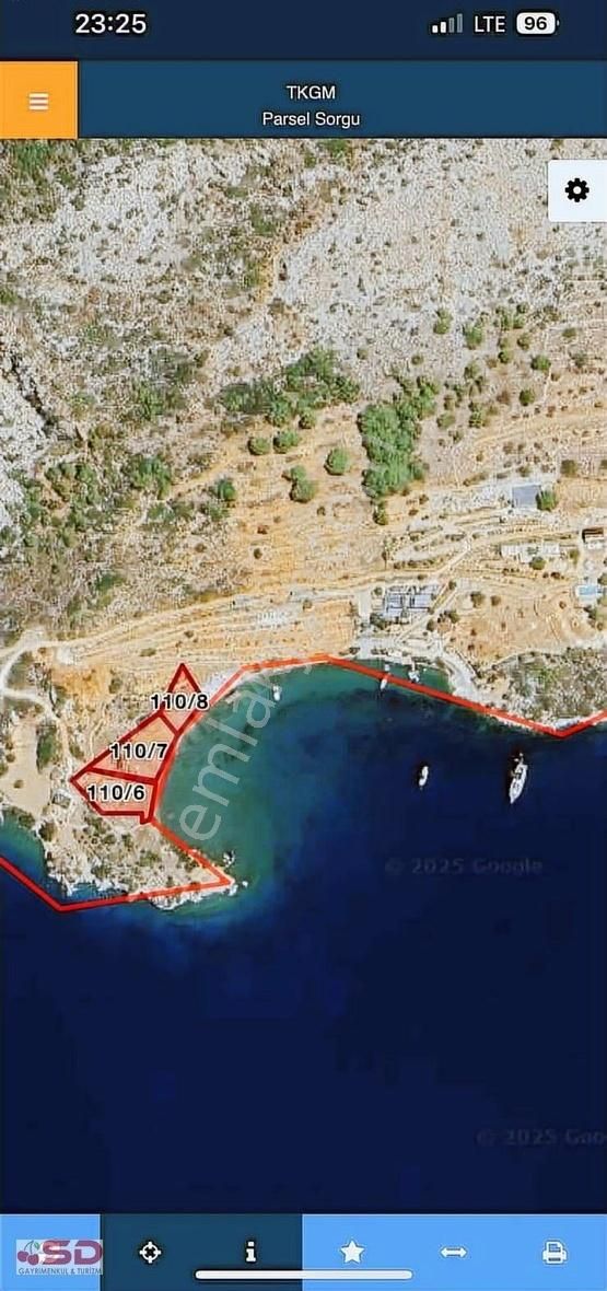 Söğütte Emsalsiz 2.800 M2 Denize Sıfır Koy Araç Yolu Var