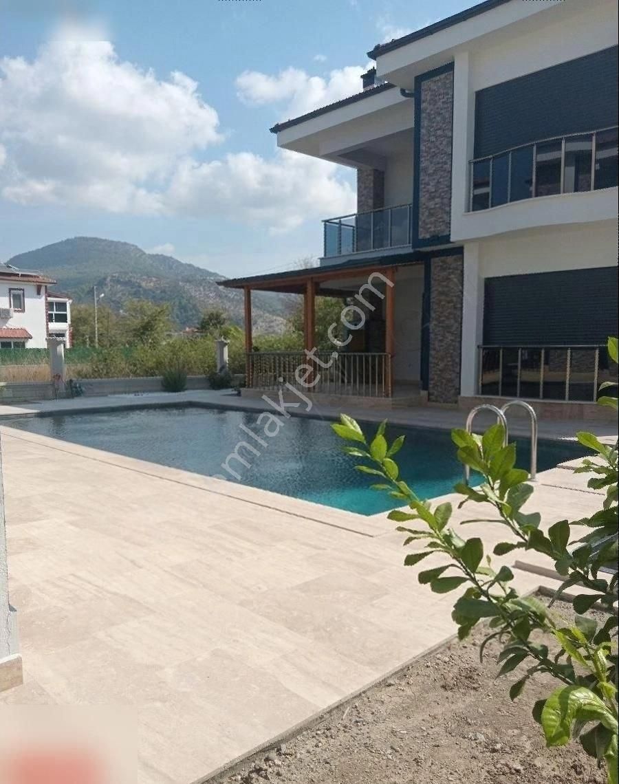 Dalaman Karaçalı Da Havuzlu 4+1 Villa Satılık