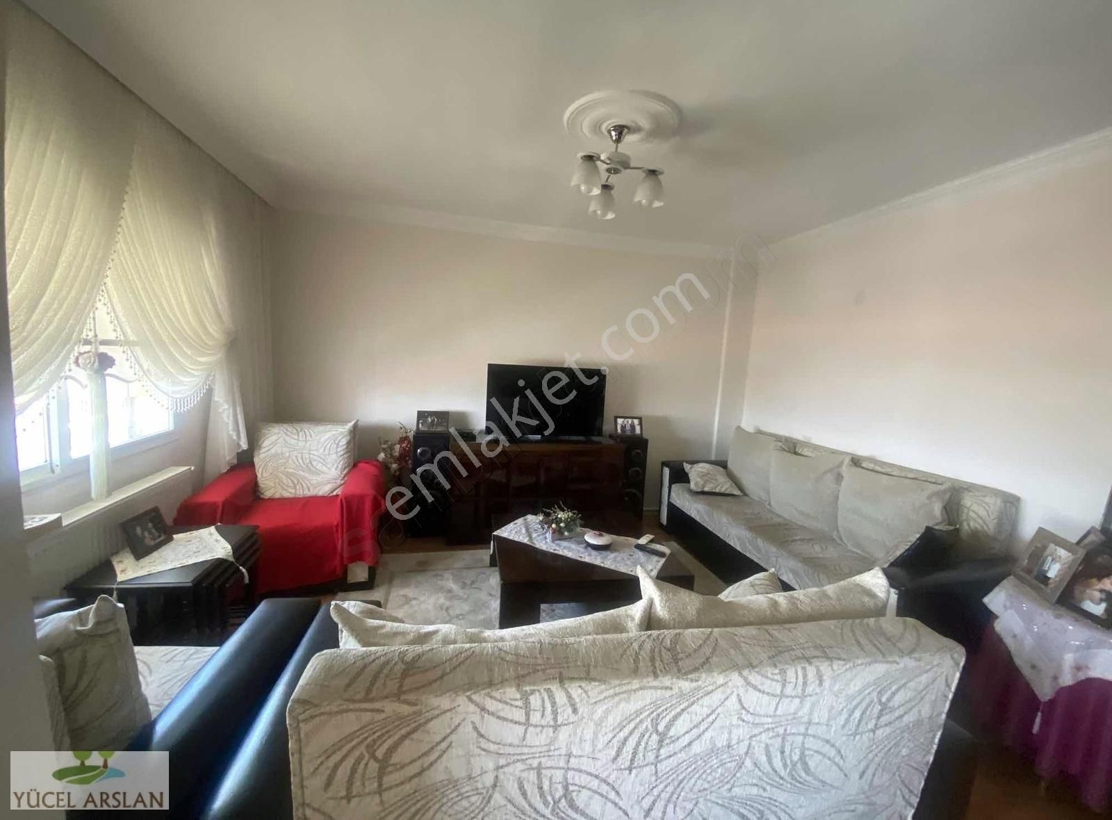 Çiğli Egekente Satılık 3+1 Daire Doğalgazlı Asansörlü