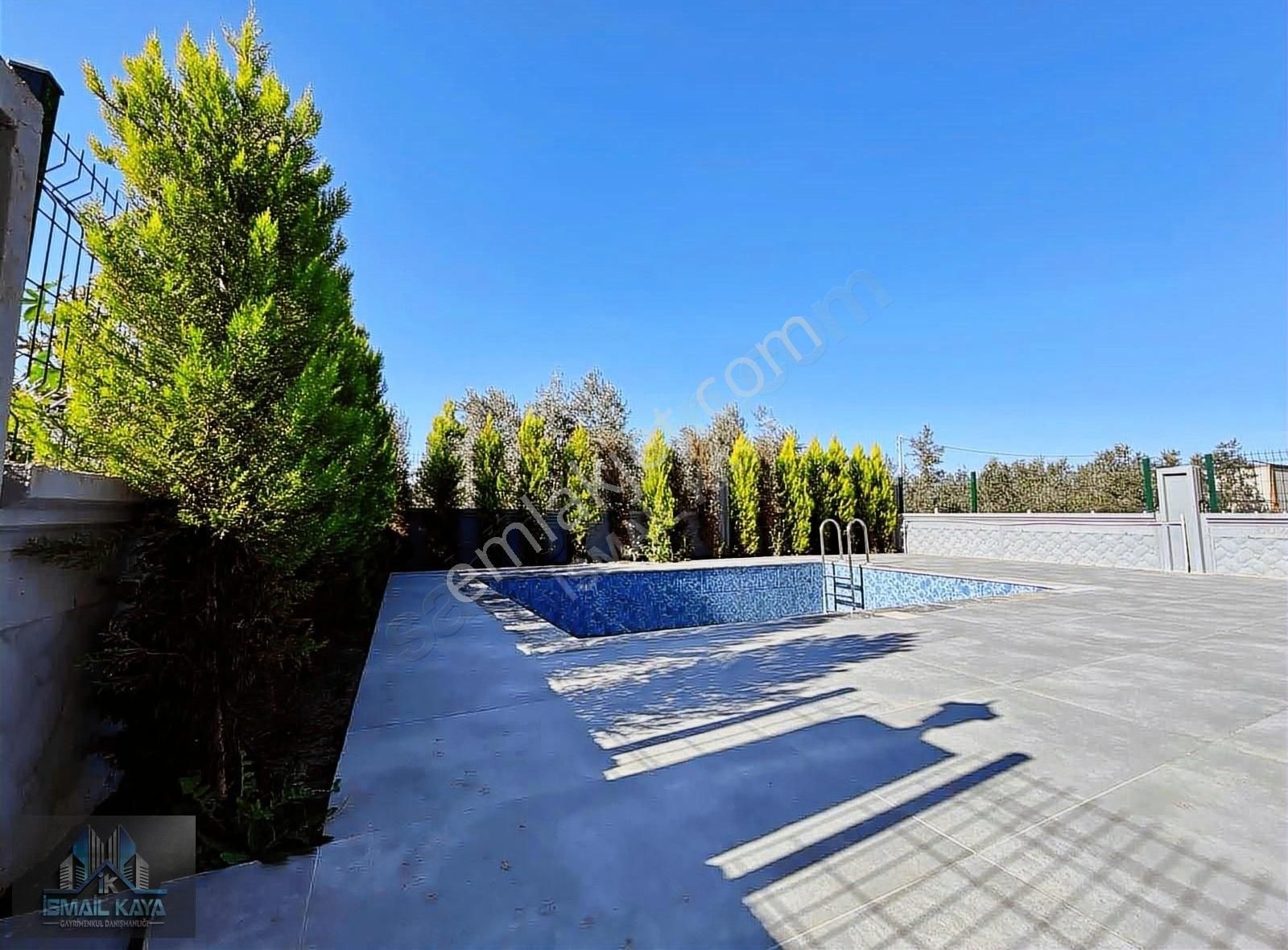 Altınkalede 5+1 280 M2 Havuzlu Müstakil