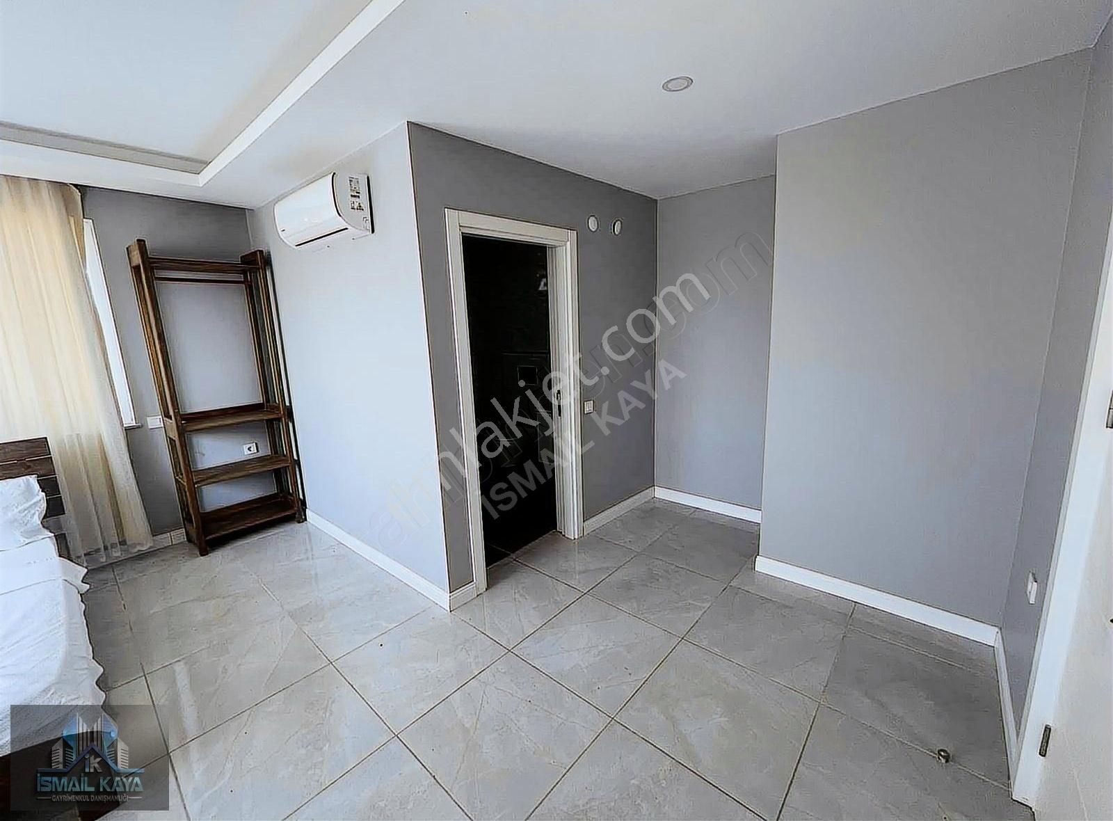 Altınkalede 3+1 200 M2 Müstakil Villa Havuzlu