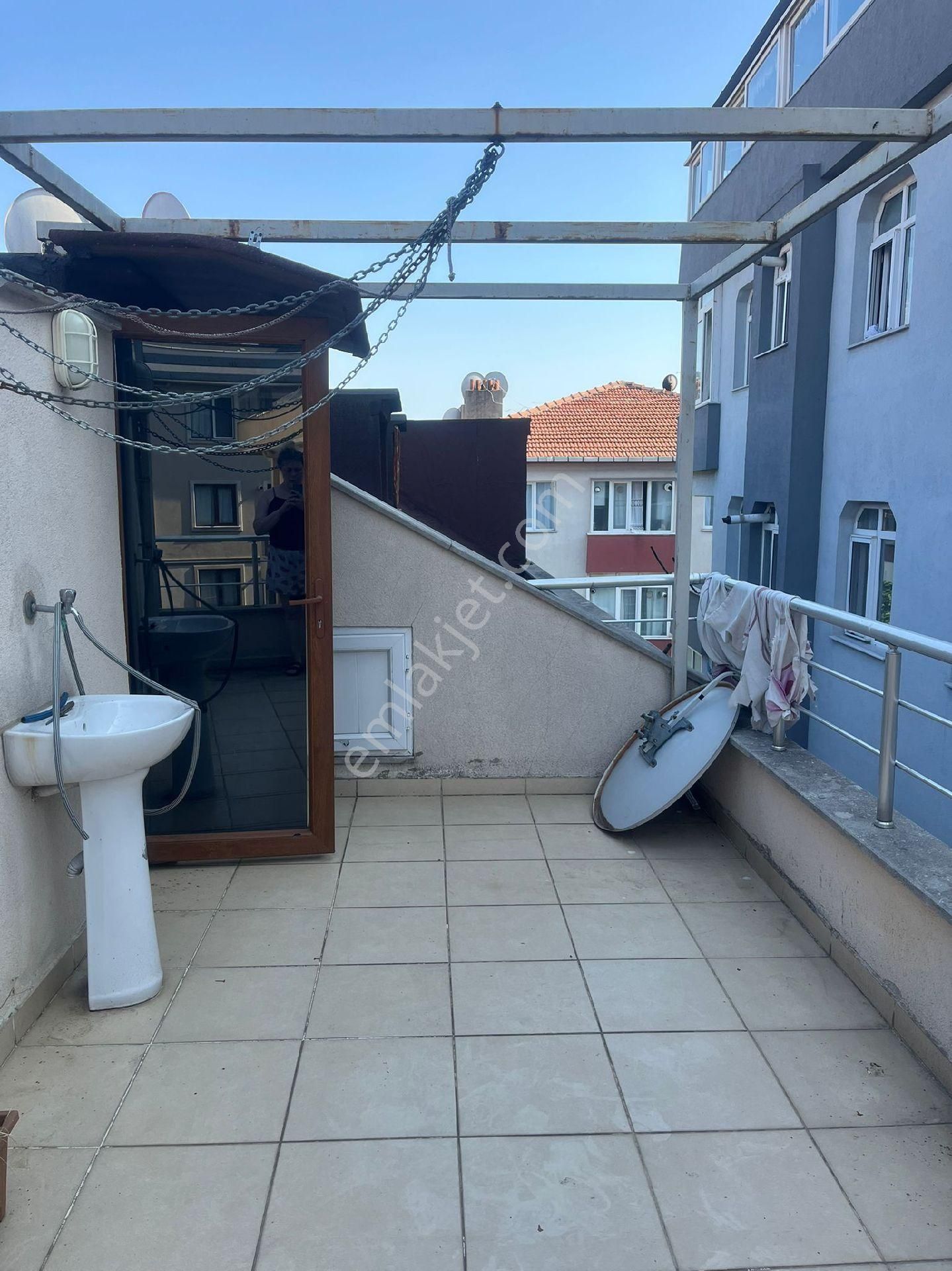 Cengız Topel Caddesıne Paralel Dubleks