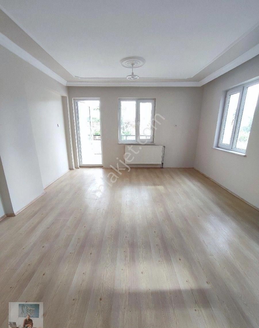 Harman Emlak'tan Kiralık 3+1 Ara Kat Daire