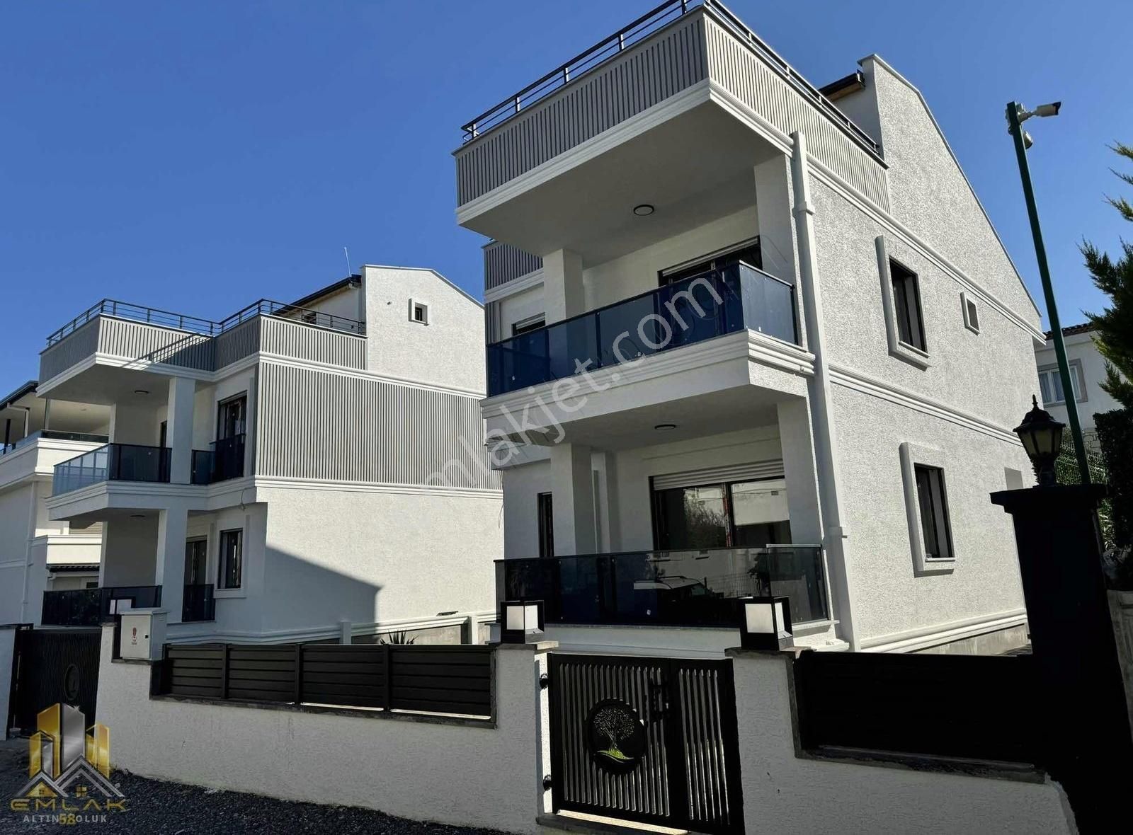 Emlak 58,den Avcılar Altı Müstakil 5+1 Sıfır Villa Manzaralı - Görsel 4