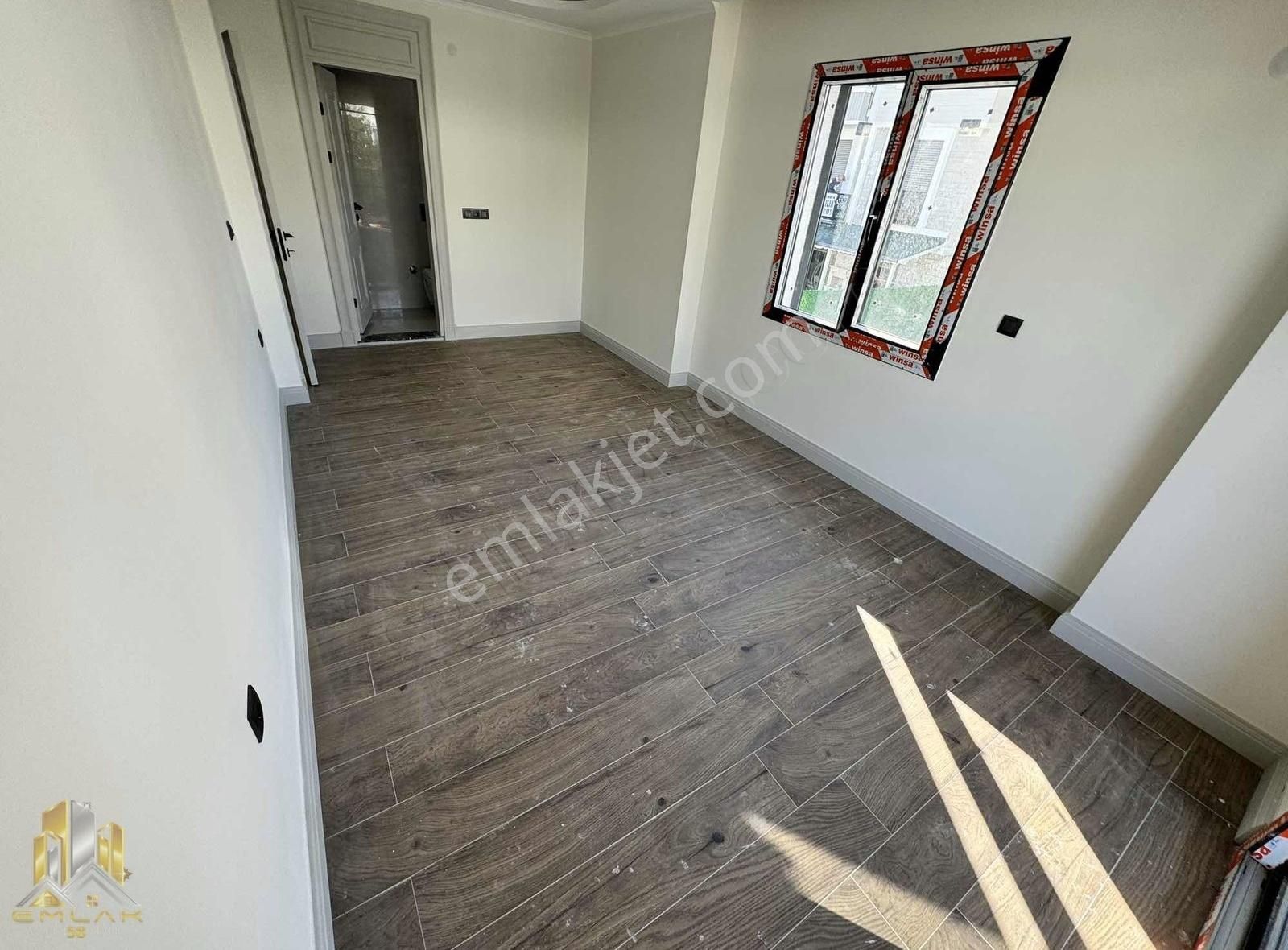 Emlak 58,den Avcılar Altı Müstakil 5+1 Sıfır Villa Manzaralı - Görsel 3