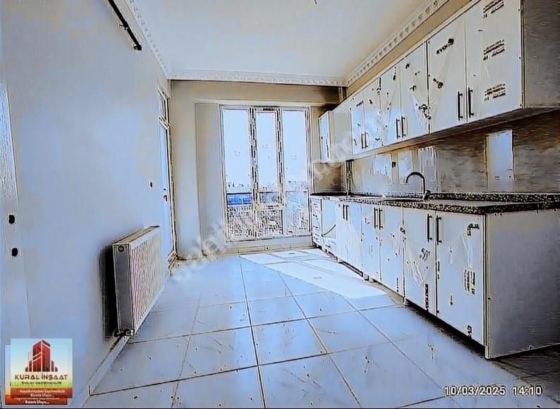 Yeşilyurt Mahallesi'nde Satılık Yeni Yapı 3+1 Daire
