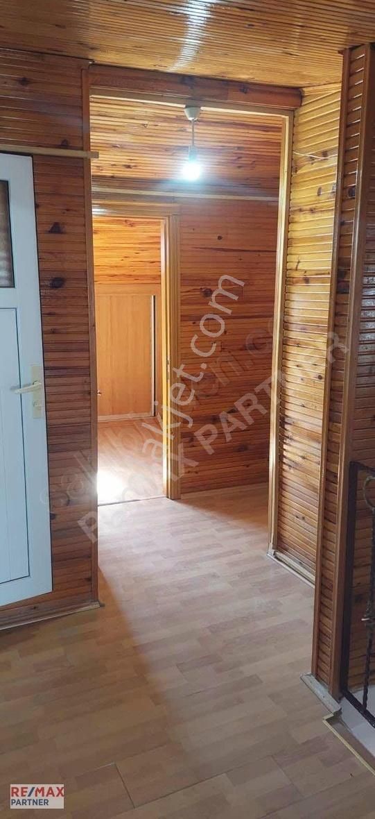Yenimahalle Metroya Komşu Dubleks Satılık Daire