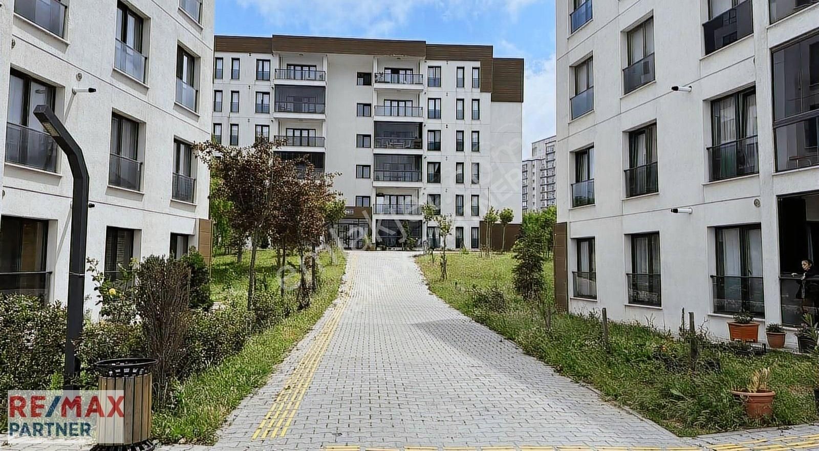 Toki Hoşdere Sitesinde Boşş Arakat 3+1 Satılık Daire