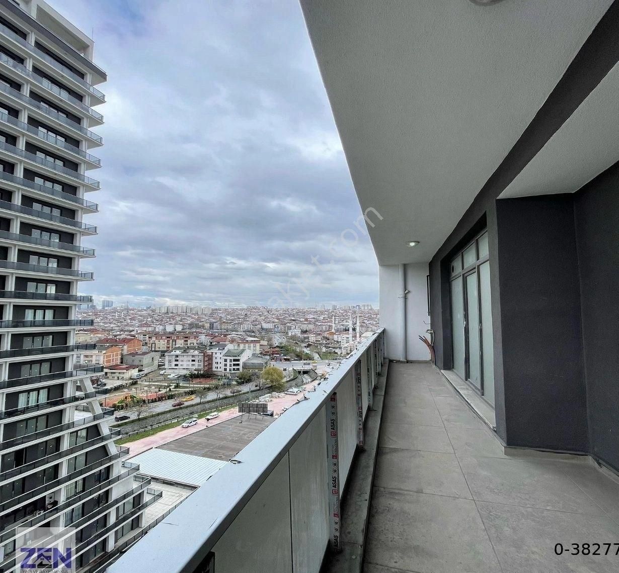 Site İçinde Sosyal Aktiviteli Balkonlu 1+1 Kiralık Daire