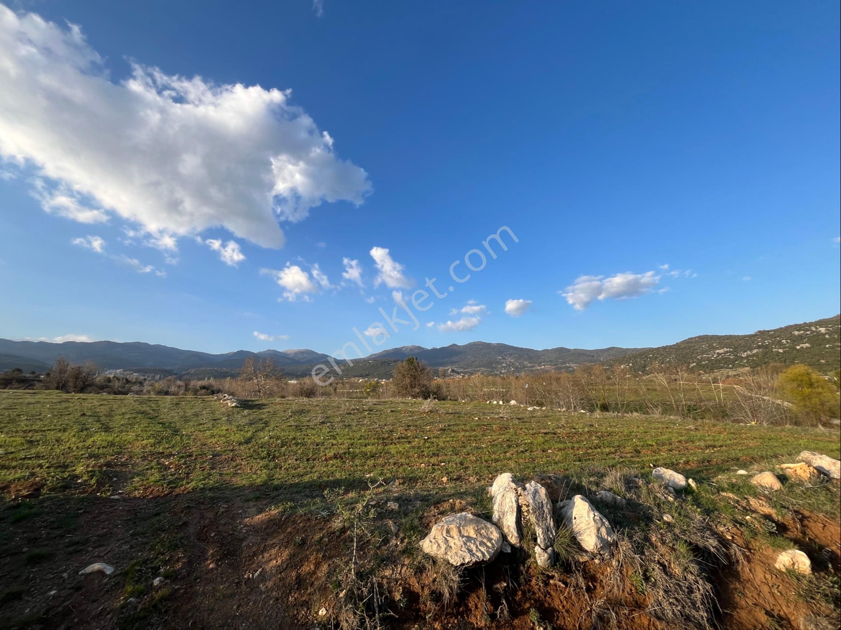 Yayla Eldirekte 1141m2 Satılık Tarla