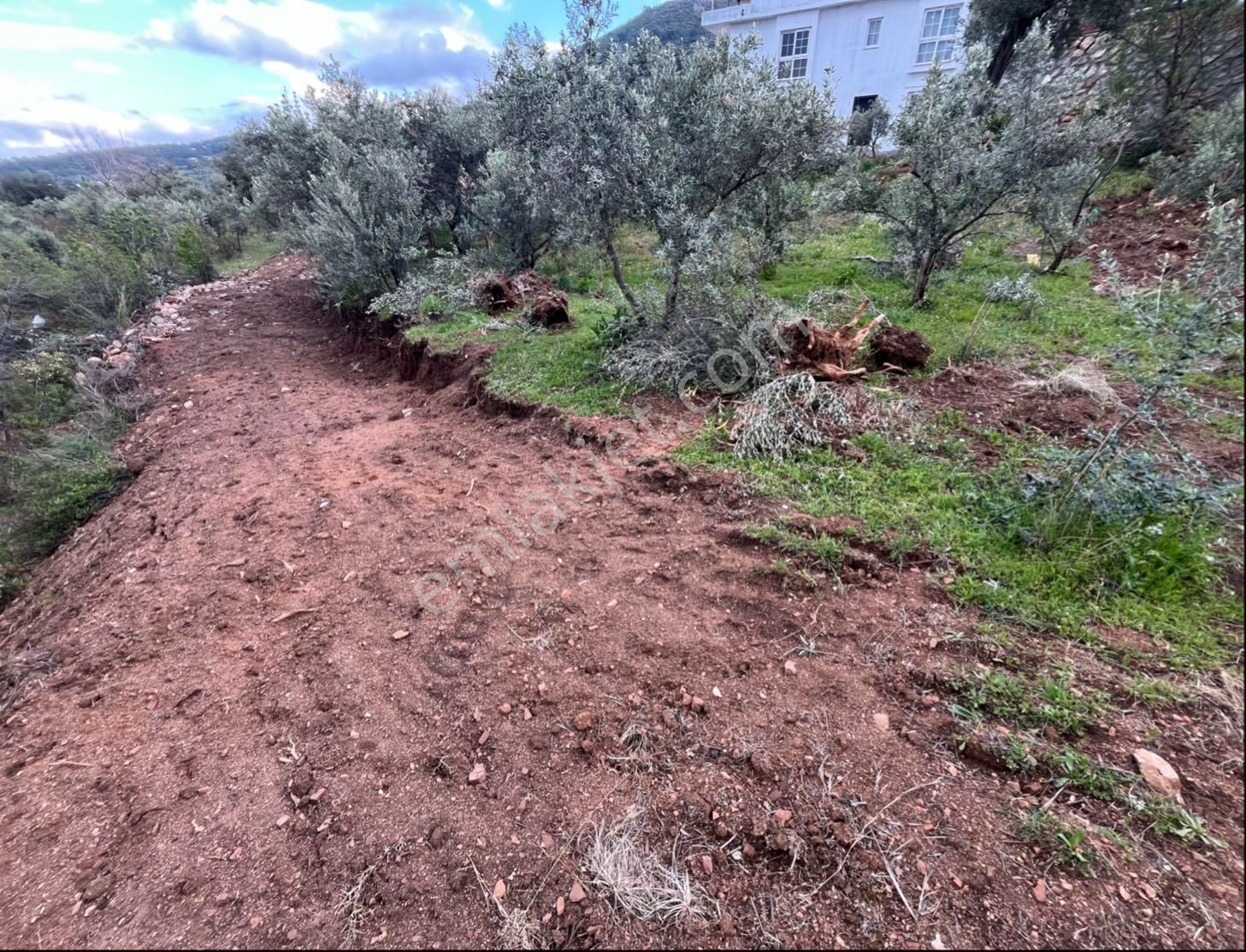 Fethiye Esenköyde 400m2 Satılık Fırsat Tarla